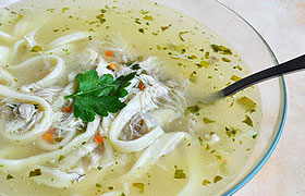Домашняя куриная лапша